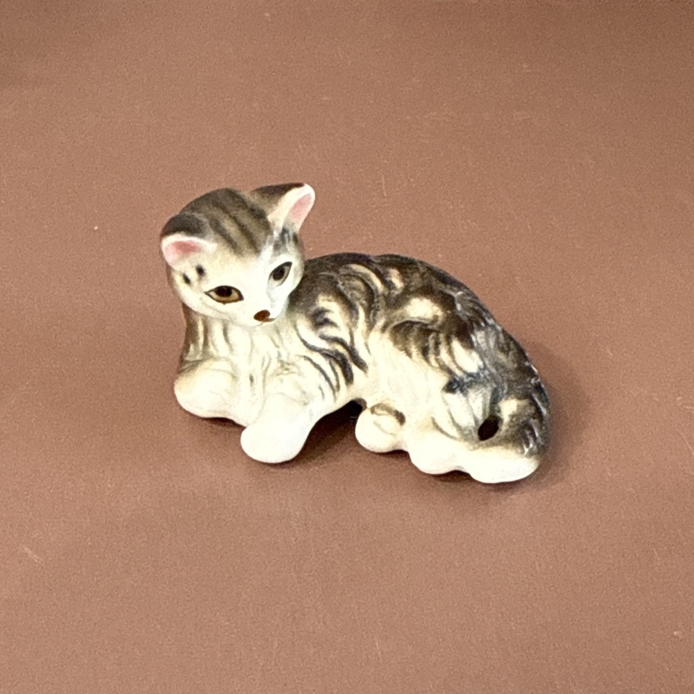 Vintage Gray Kitty Cat Figurine Bone China Small 1.6"
